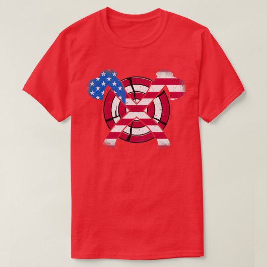Amerikaanse vlag op de Throwing Ax Funny Ax Throwe T-shirt (Design voorkant)