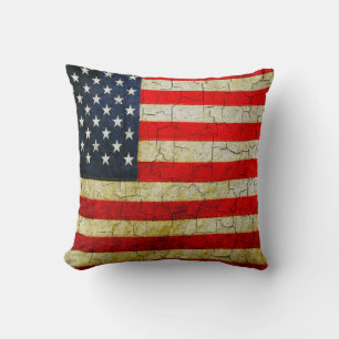 -Amerikaanse vlag op een gekraakte muur Kussen