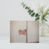 Amerikaanse vlag op halve mast briefkaart (Staand voorkant)