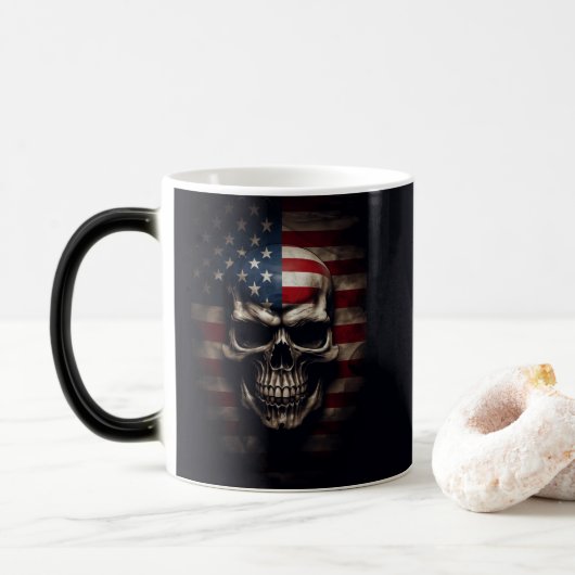 Amerikaanse Vlag Schedel Magische Mok (Met donut)