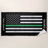 Amerikaanse vlag Thin Green Line Disted Name (Hand Strandlaken (Voorkant)