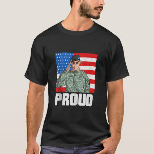 Amerikaanse vlag trotse legervrouw groet Amerikaan T-shirt