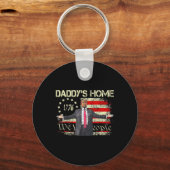 Amerikaanse vlag Trump 2024 Daddy's Home We The Pe Sleutelhanger (Voorkant)