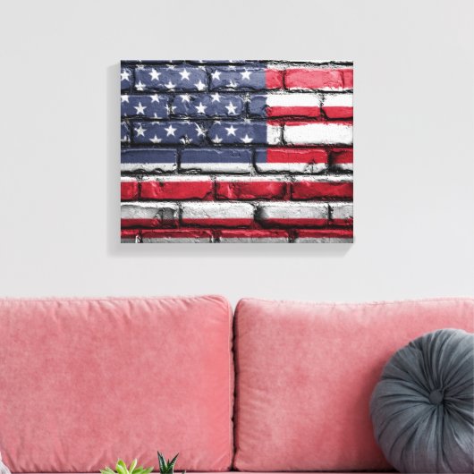 Amerikaanse vlag, Vlag op bakstenen Canvas Print (Insitu (Woonkamer))