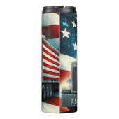 Amerikaanse Vlag Vrachtwagen Patriotic Road Thermosbeker (Achterkant)