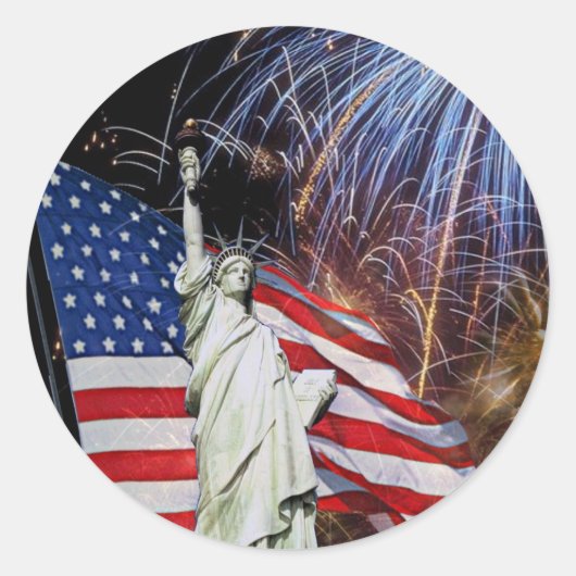 Amerikaanse vlag, vuurwerk en Vrijheidsbeeld Ronde Sticker (Voorkant)