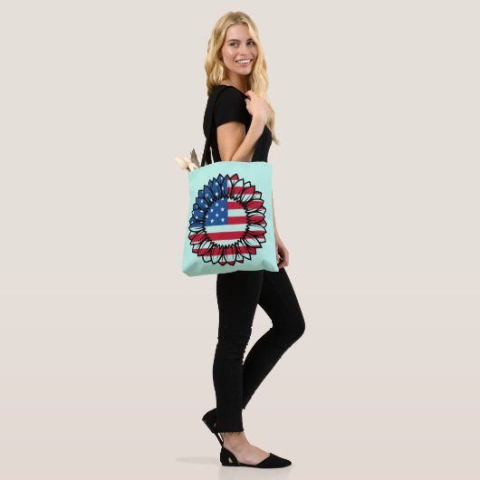 Amerikaanse vlag Zonnebloem-32222 Tote Bag (Op model)