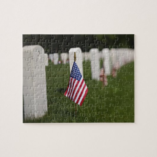 Amerikaanse vlaggen op graven van Amerikaanse vete Legpuzzel (Horizontaal)