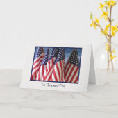 Amerikaanse vlaggen, wolken, Veteranendag Patriott Kaart (Gele Bloem)