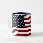 Amerikaanse vlagpatriottische onafhankelijkheidsda tweekleurige koffiemok (Voorkant links)