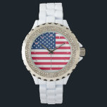 Amerikaanse vlagwacht horloge<br><div class="desc">USA Flag Horloges - Verenigde Staten van Amerika - Vlag - Patriottisch - onafhankelijkheidsdag - 4 juli - - Kies / voeg uw unieke tekst / kleur toe - Maak uw speciale horlogecadeau - Formaat wijzigen en verplaatsen of verwijderen en voeg elementen / afbeelding toe met aanpassingstool. U kunt ook...</div>