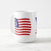 Amerikaanse vredesteken vlag mok (Voorkant links)