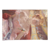 Amerikaanse vrouw met een parelachtig Ketting en e Kussensloop (Voorkant-Rechts)