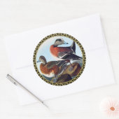 Amerikaanse Widgeon-eenden op een rots Ronde Sticker (Envelop)
