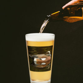 Amerikaanse Wigeon Duck op vijver Glas