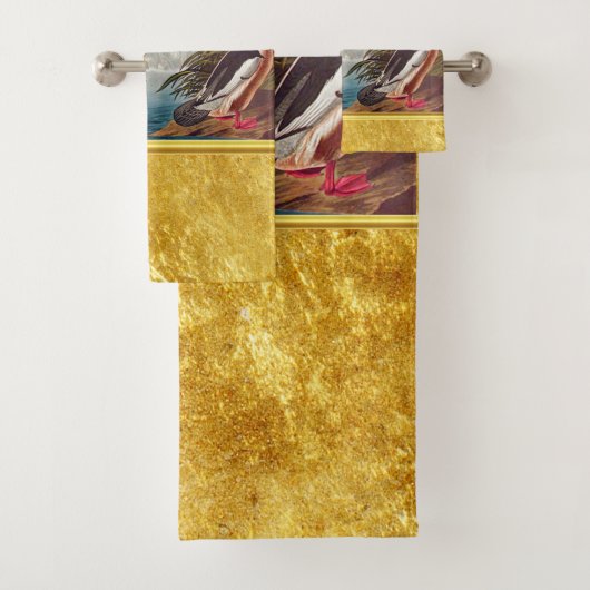 Amerikaanse wilde eenden in een rivier die zwemt bad handdoek (Insitu)