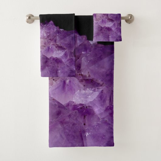 Amethyst Raw Stones Bad Handdoek (Insitu)