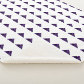 Amethyst Triangle, February Birthstone, Purple Sherpa Deken (3/4)