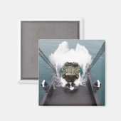 Amfibische aanvalsvoertuigen lossen uit de USNS Magneet (Voorkant / Achterkant)