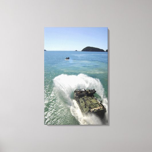 Amfibische Assaulenuitstappen uit het ruim Canvas Afdruk (Voorkant)