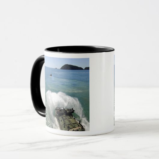 Amfibische Assaulenuitstappen uit het ruim Mok (Voorkant links)