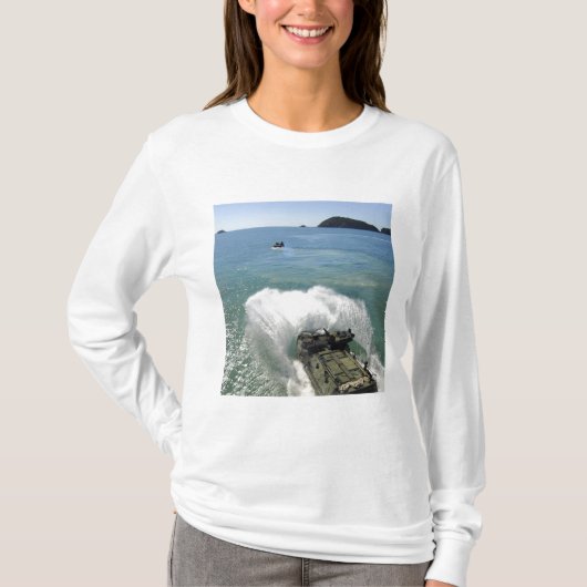 Amfibische Assaulenuitstappen uit het ruim T-shirt (Voorkant)