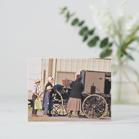 Amish Loading Buggy Briefkaart (Staand voorkant)