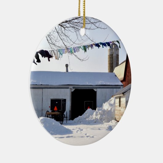 Amish Snowy Barnyard kerstversiering Keramisch Ornament (Rechts)