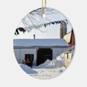Amish Snowy Barnyard kerstversiering Keramisch Ornament (Links)