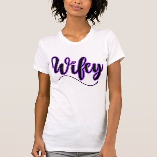 Ammo Apparel USA Wifey Bold Paarse Vrouw T-shirt (Voorkant)