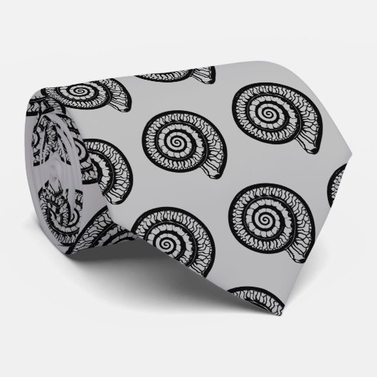 Ammoniet Fossiel, Spiraal Seashell in Grijs en Zwa Stropdas (Opgerold)