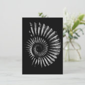 Ammoniet wit op zwart feestdagenkaart (Staand voorkant)