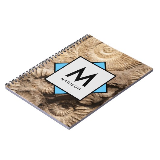 Ammonietzeeschelpen met Jouw naam en Monogram op Notitieboek (Linkerzijde)