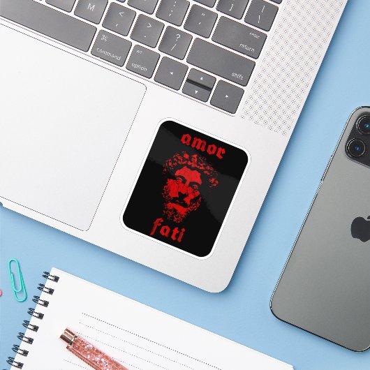 Amor Fati - Marcus Aurelius ( rood) Sticker (Laptop met iPhone)