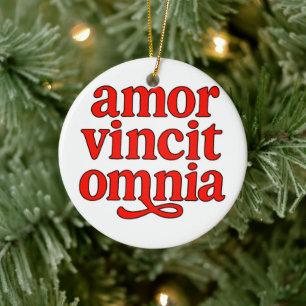 Amor vincit omnia keramisch ornament