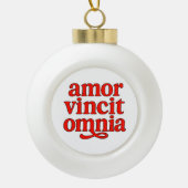 Amor vincit omnia keramische bal ornament (Voorkant)