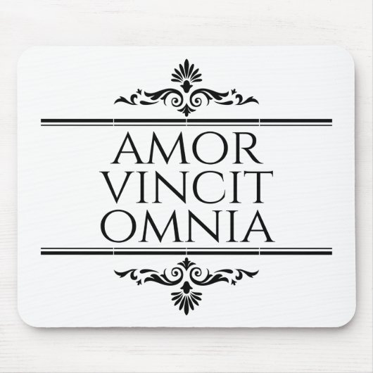 Amor Vincit Omnia Love verovert alle Latijnse zinn Muismat (Voorkant)