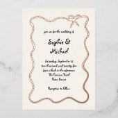 Amour | Geïllustreerde Franse strik bruiloft Roos  Folie Uitnodiging (Voorkant)