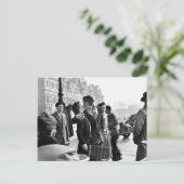 Amoureux Paris - 1950 - Robert Doisneau Briefkaart (Staand voorkant)