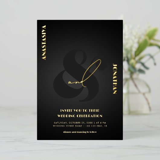 Ampersand Stijlvol Script Zwart Donker Bruiloft Ec Folie Uitnodiging (Staand Voorkant)