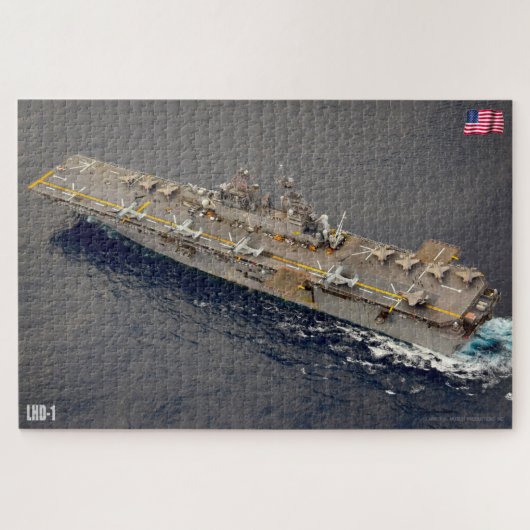 AMPHIBIOUS ASSAULT SHIP - LHD 1 (20x30 INCH) Legpuzzel (Horizontaal)