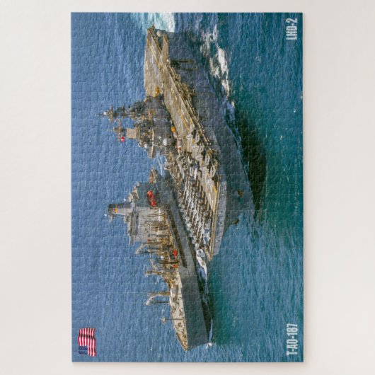 AMPHIBIOUS ASSAULT SHIP - LHD 2 (20x30 INCH) Legpuzzel (Verticaal)