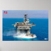 AMPHIBIOUS ASSAULT SHIP - LHD-8 POSTER (Voorkant)