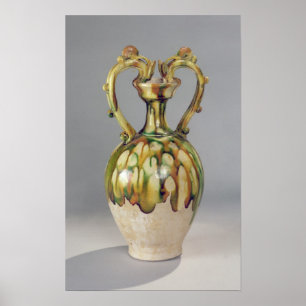 Amphora met handvatten in de vorm van draak poster