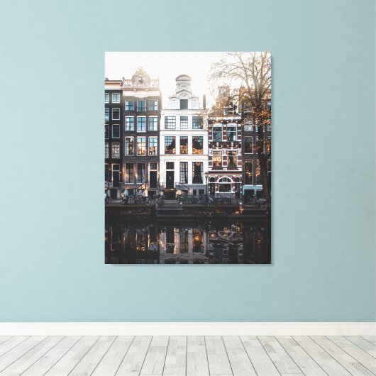 Amsterdam Gebouwen op het Kanaal, Stretched Canvas Afdruk (Insitu (Houten vloer))