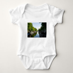 Amsterdam gracht met woonschepen Schitterende reis Romper
