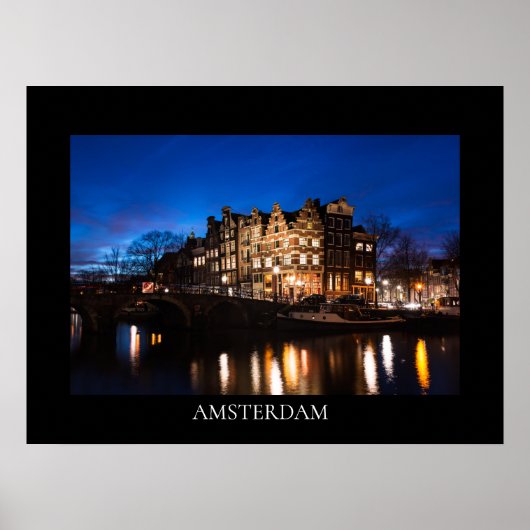 Amsterdam grachtenhuizen 's nachts poster (Voorkant)