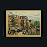 Amsterdam Holland Vintage Travel Magneet<br><div class="desc">Het Amsterdam Holland-ontwerp in Vintage Travel-stijl met een kalm Nederlands kanaal.</div>