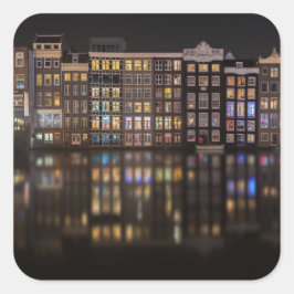 Amsterdam huizen met kleurrijke lichten 's nachts vierkante sticker