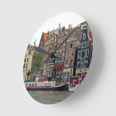 Amsterdam, huizen op het kanaal ronde klok (Hoek)